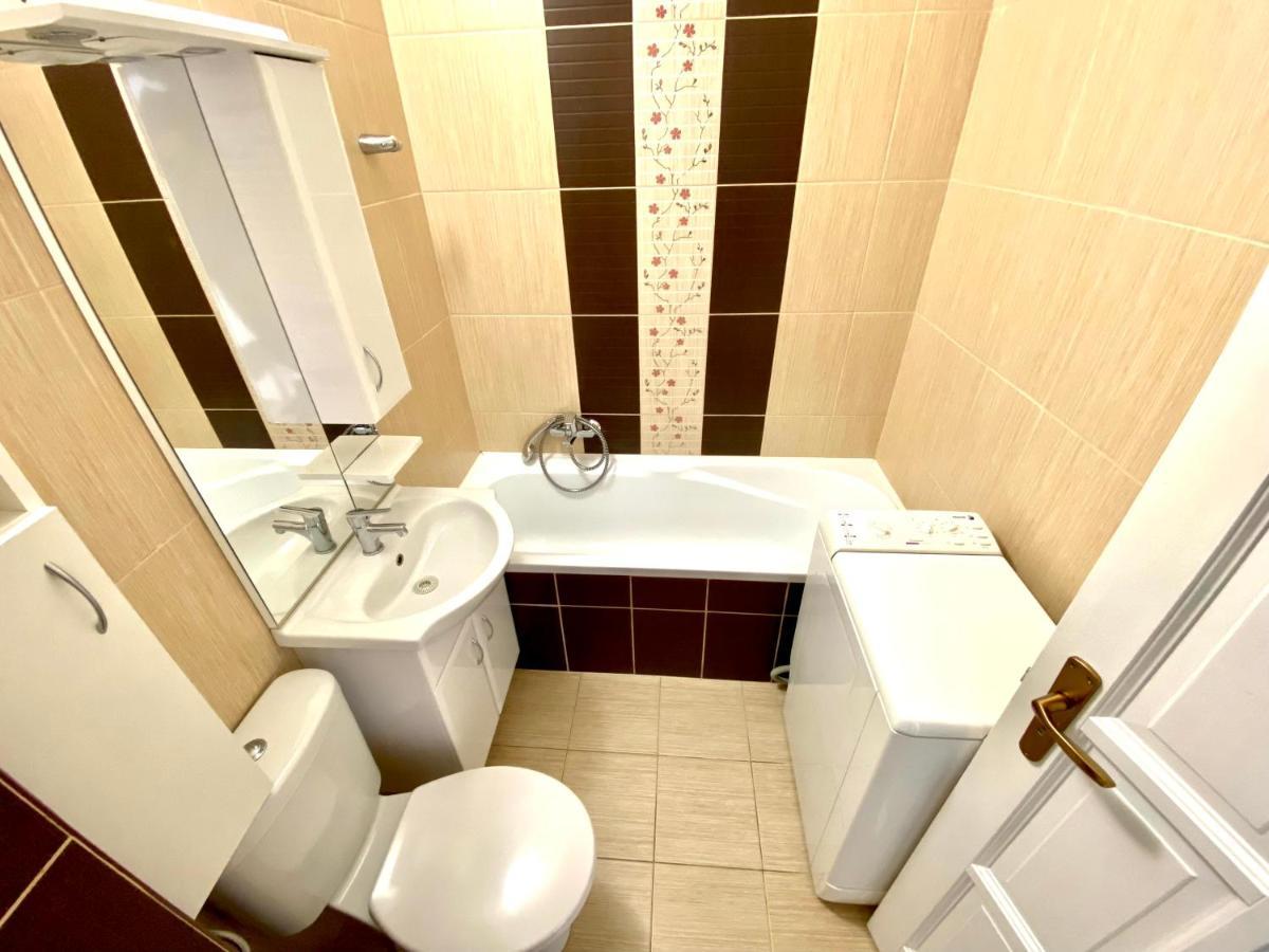 Esther Apartman Татабанья Экстерьер фото