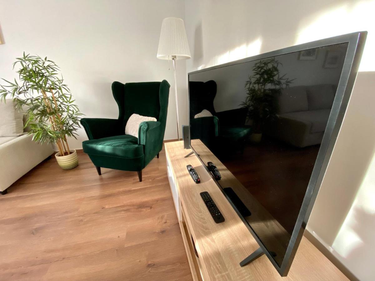 Esther Apartman Татабанья Экстерьер фото